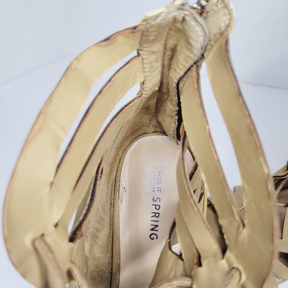 Call It Spring Black Heel Women's Tan 7.5 Strappy Zip Back-Lace Front 4" FLAWED - Picture 11 of 14